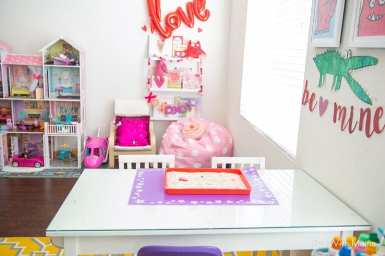 Valentine Sight Word Activity - Fun with Mama