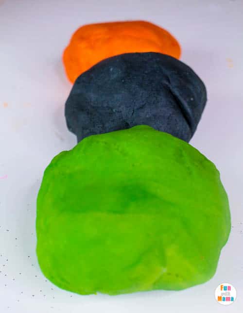 DIY Halloween Playdough Kit and Halloween Sensory Box