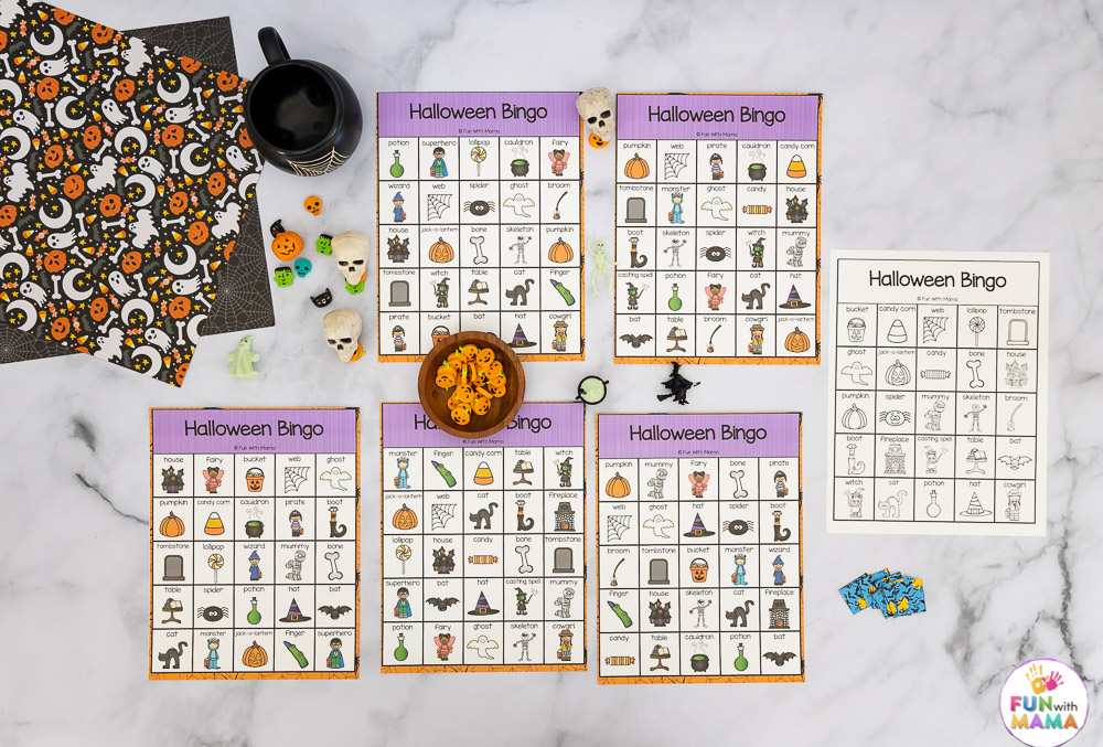 lot of bingo cards for Halloween bingo game 